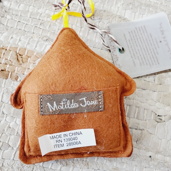 NWT Matilda Jane Felt House Christmas Tree Ornament - Picture 4 of 6